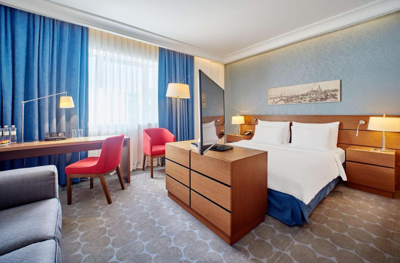 Radisson Blu Hotel, Kyiv Podil City Centre Bagian luar foto