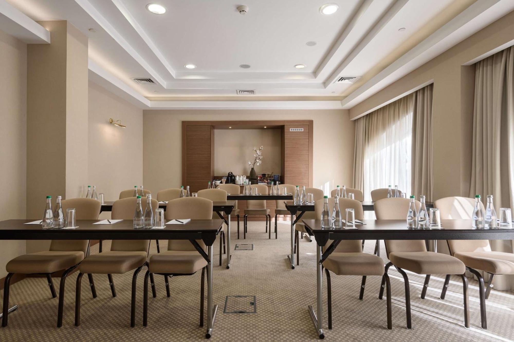 Radisson Blu Hotel, Kyiv Podil City Centre Bagian luar foto